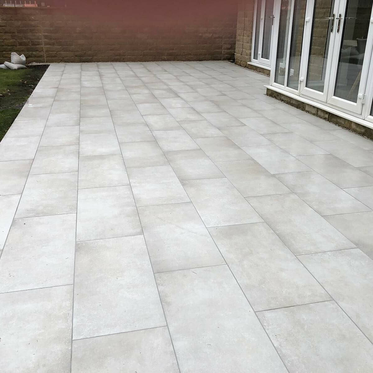 Porcelain paving